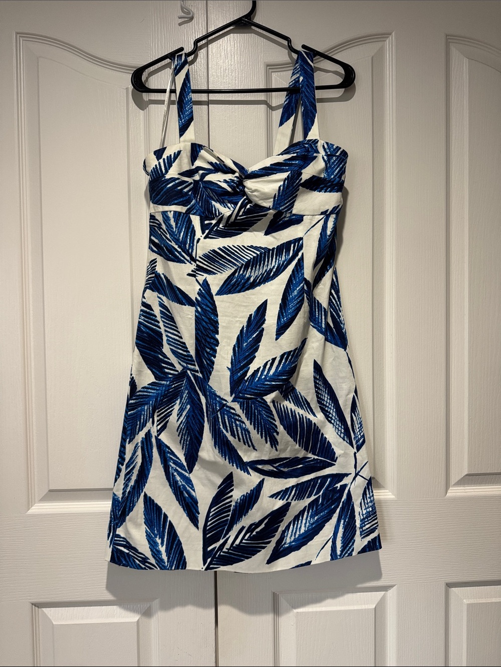 Jones New York White Mini Dress with Blue Leaf Print